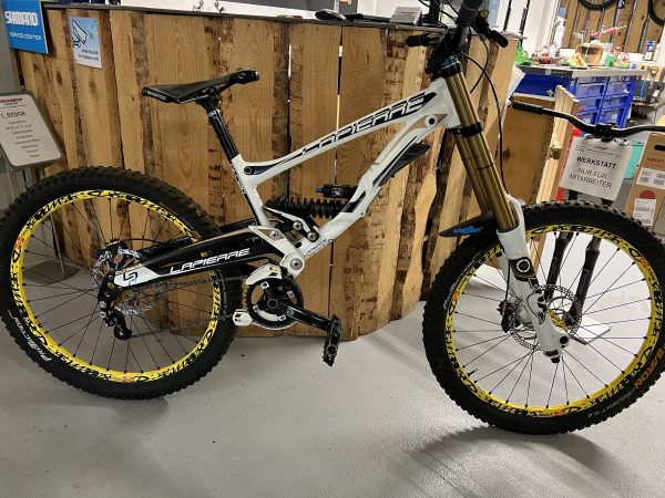 26'' Lapierre DH720