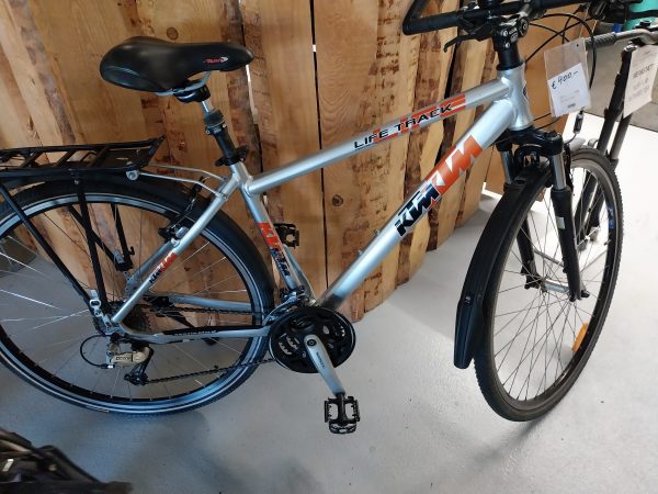 28'' KTM Life Track R46
